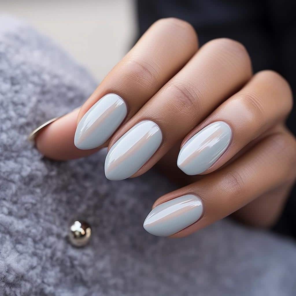 Discover Why Short Almond Nails Are Your Next Big Fashion Statement. 2 Discover Why Short Almond Nails Are Your Next Big Fashion Statement.