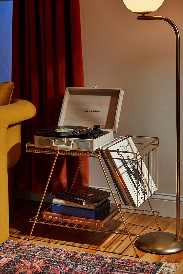 Unique Ways to Display Vinyl Records in Home Décor. 7 Metal structure for records