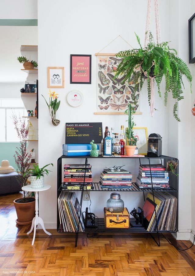 Unique Ways to Display Vinyl Records in Home Décor. 8 Black metal structure for records