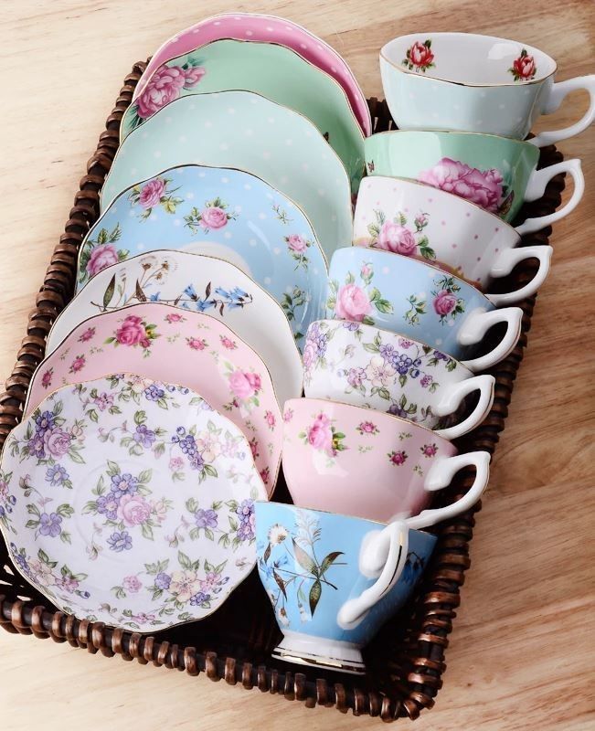 Set of teacups and saucers