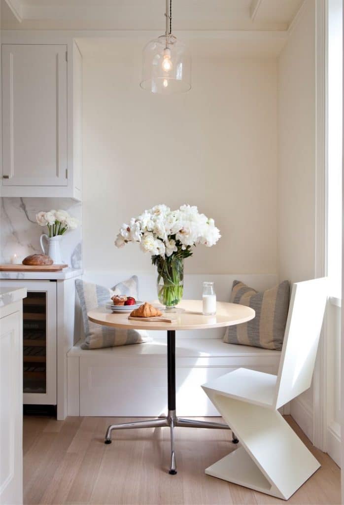 Transform Your Kitchen: Essential Tips for a Stunning Countertop. 6 German corner in light colors