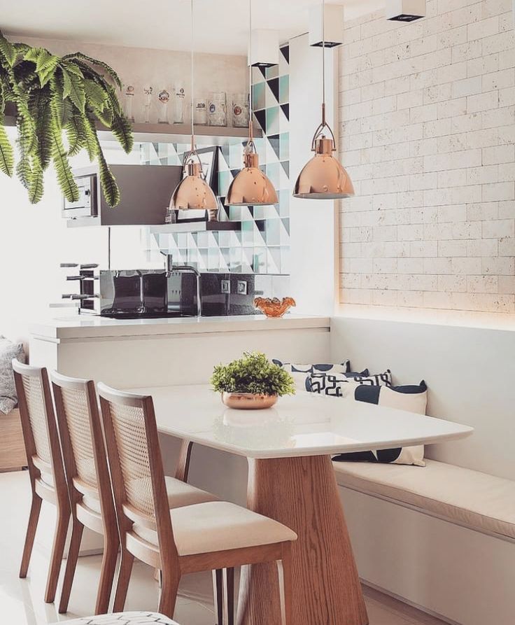 Transform Your Kitchen: Essential Tips for a Stunning Countertop. 3 Bright kitchen with wooden table and white top
