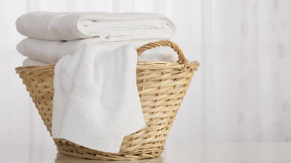 Besides knowing how to remove mold from clothes, how about learning how to prevent mold on clothes?