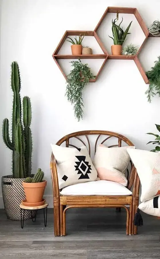 Transform Your Space with 150 Inspiring Decor Ideas. 6 Niches with different shapes are very charming decoration tips – Photo Mauricio Gebara Arquitetura