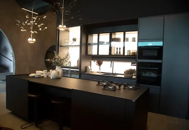 Stunning Black and Gray Kitchen Designs for Modern Homes. 9 Black, gray, and green kitchen: youthful and masculine environment for a digital-influenced and tech-savvy resident – Project: Leo Shehtman | Photo: Henrique Padilha/CASACOR