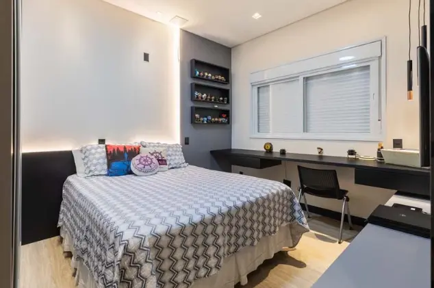 Incredible Tips to Transform Your Teen Boy's Room. 6 Decorative details add personality to a male teenage room – Project: Jacqueline Fumagalli | Photo: @wesleyc.img