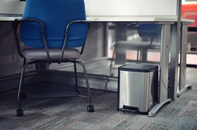 Tramontina Octos Trash Can in Stainless Steel with Removable Bucket and Pedal 10L – Photo: Tramontina