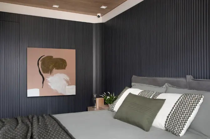Stylish Tips to Transform Your Masculine Bedroom Today. 9 Black highlighted in this modern male bedroom – Design: Up3 Arquitetura | Photo: Denilson Machado, from MCA Estúdio/CASACOR