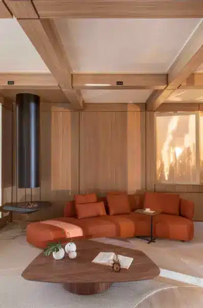 The combination of beige with terracotta is classic and easy to harmonize – Project: Quintino Facci Arquitetos | Photo: Felipe Araújo/CASACOR