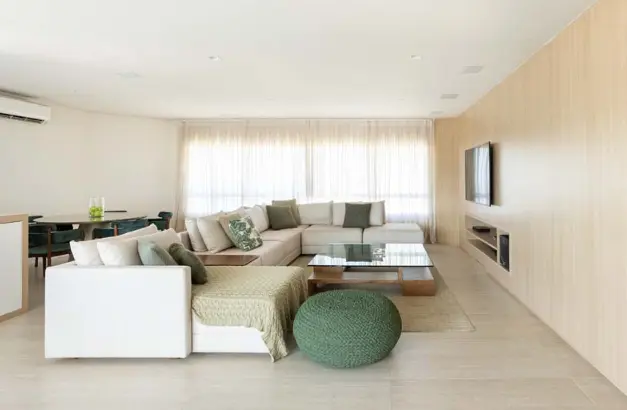 Invest in yellow lamps to create a relaxing atmosphere – Project: Rafaella Grasnoff – Loft 7 Arquitetura | Photo: Dam Mol