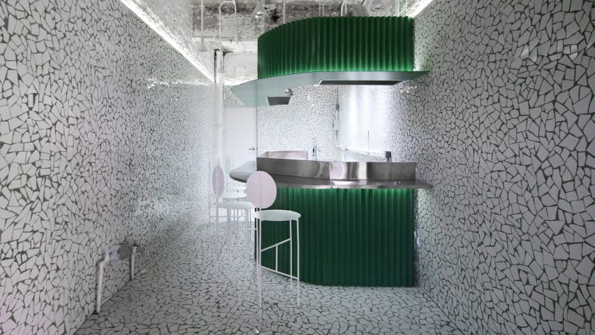 RA! clads Mexico City taco restaurant with broken tiles