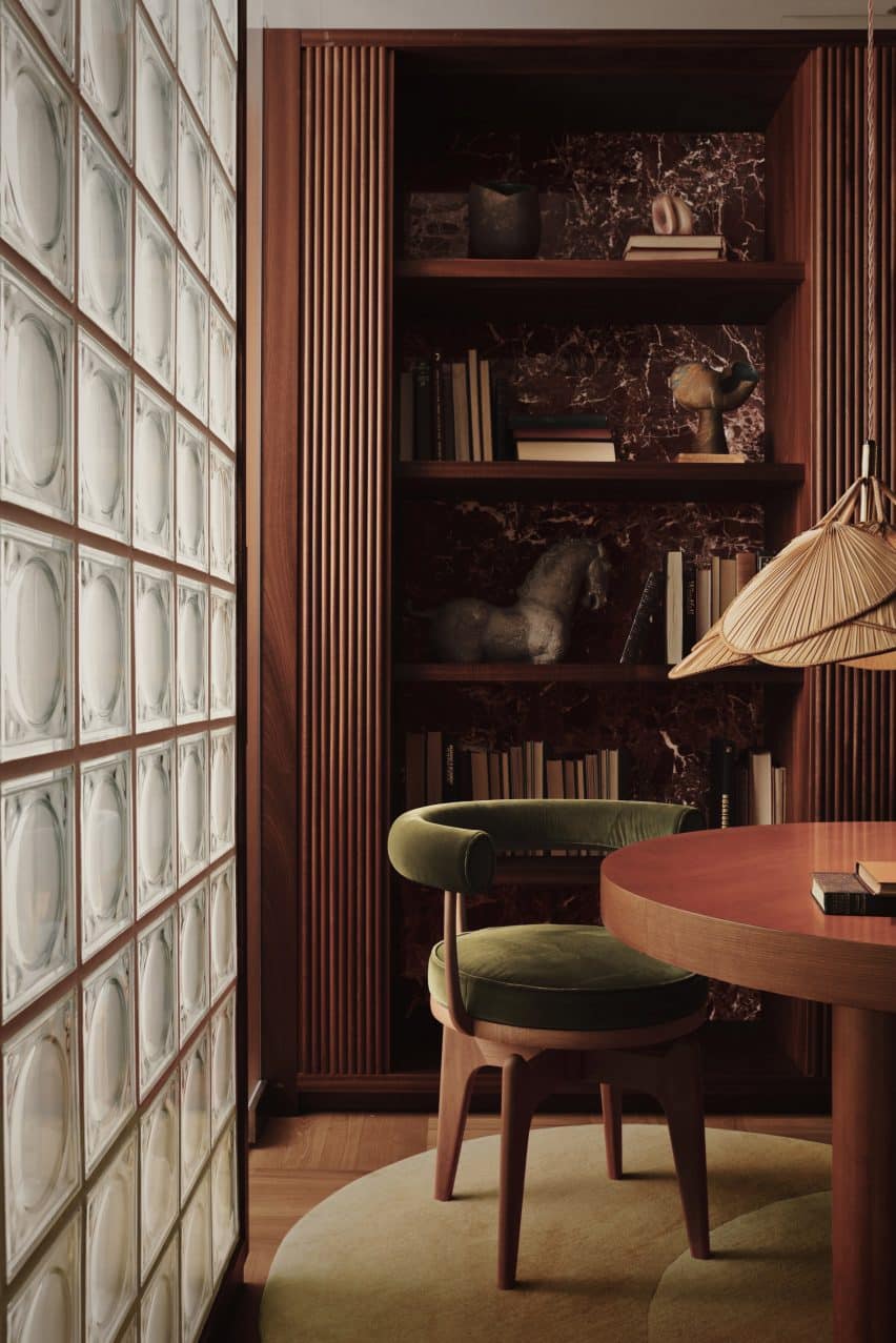 Charlotte Perriand chairs in Mayfair dining room