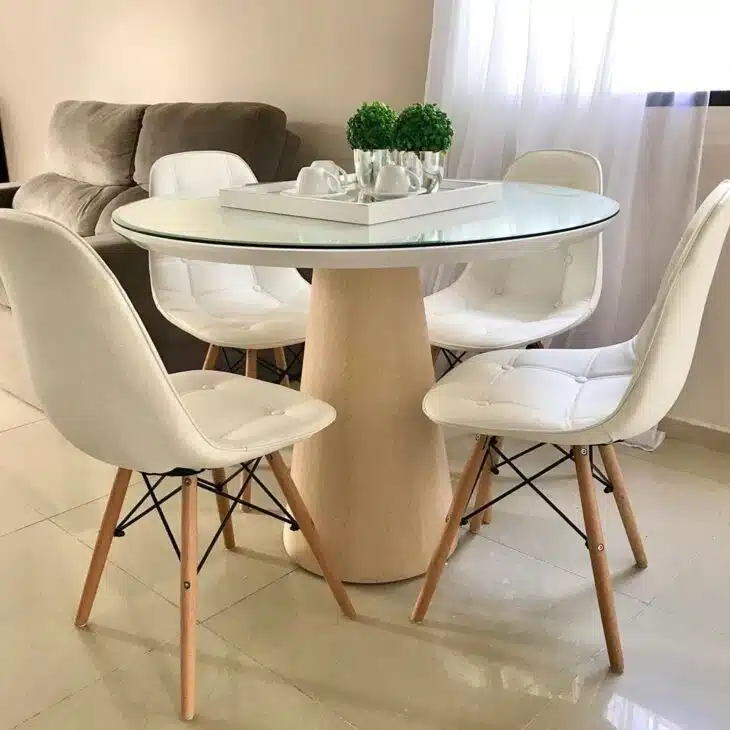 66 Ways to Incorporate Glass Round Tables into Your Decor 10 Foto de mesa redonda de vidro 5 - 5