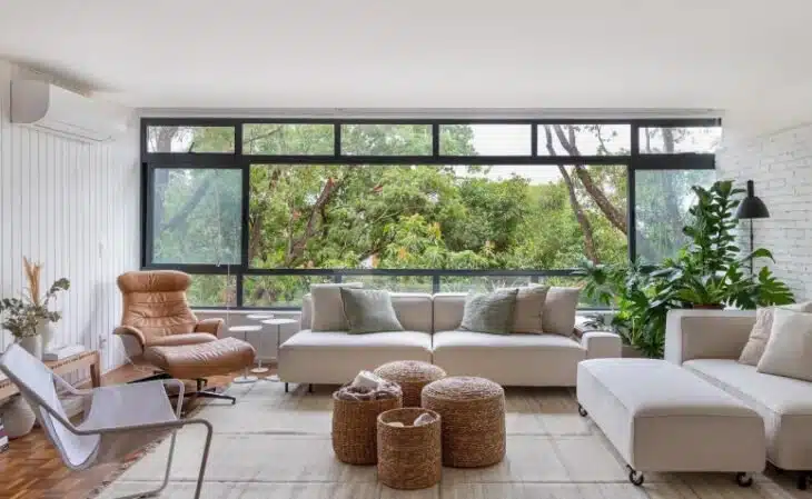 Imagem que representa a arquitetura biofílica com ventilação e iluminação natural.