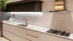 Transform Your Kitchen with Wall Stickers: A Hassle-Free Makeover 9 Cozinha com cooktop