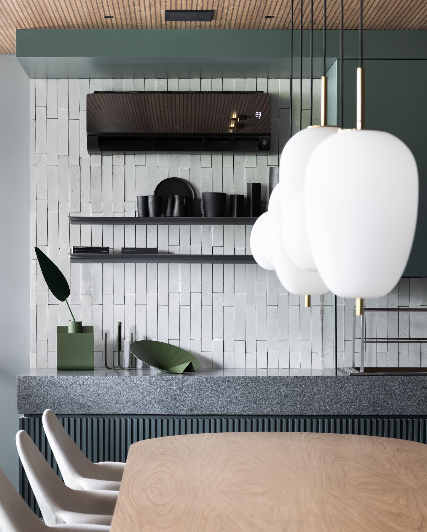 Tips from Architects: 80 Ways to Use Gray Granite in Your Home 2 Foto de granito cinza 01