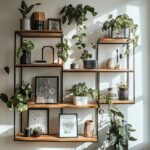 80 Beautiful Shelf Designs for Your Living Room that Bring Comfort and Style 80 Modelos de Prateleira para Sala que Trazem Conforto e Beleza