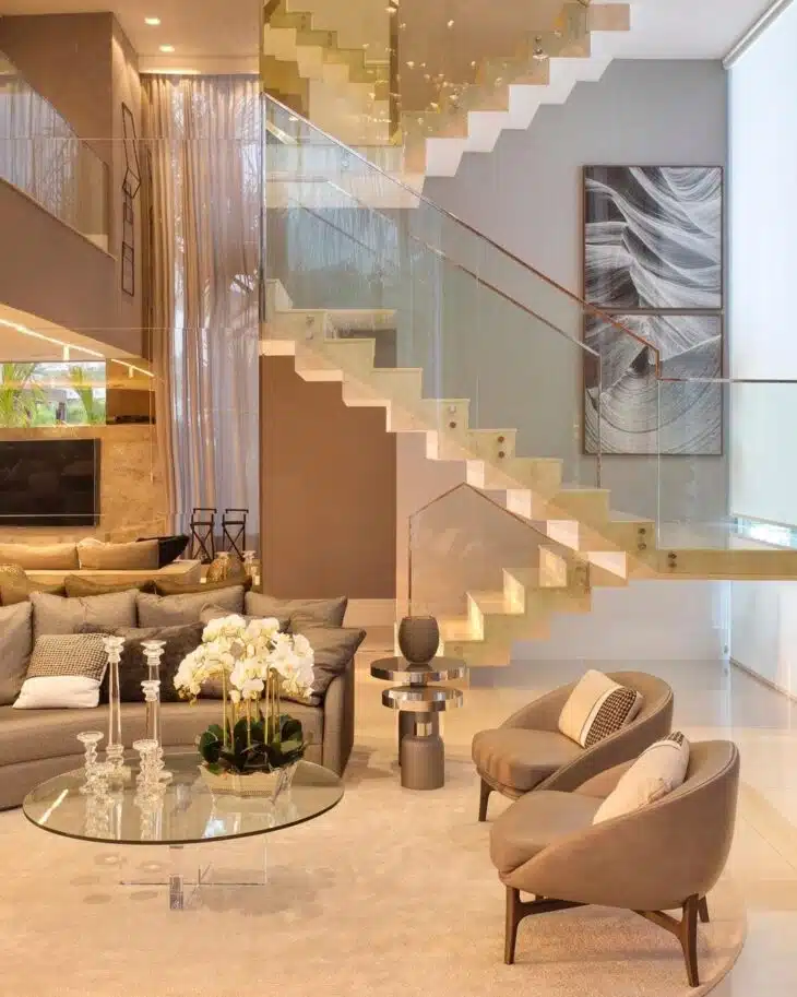 Foto de sala com escada 2 - 2