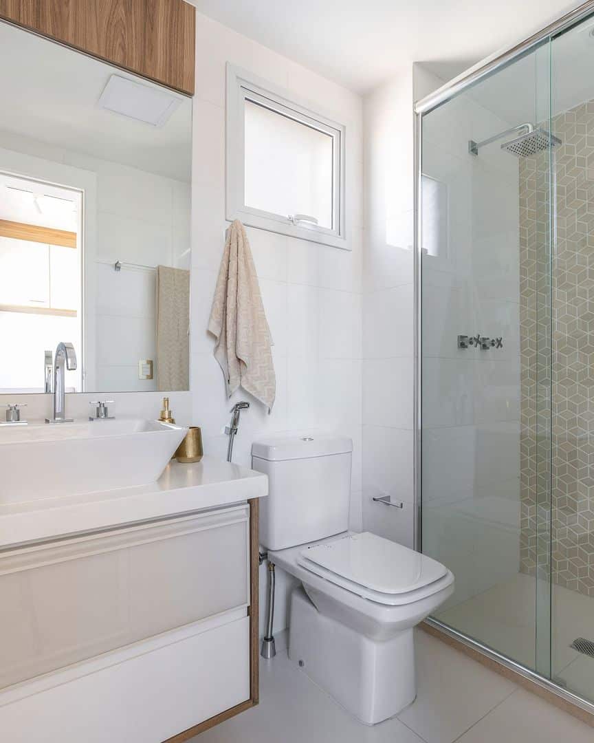 85 Functional Ideas for Small Bathrooms 7 Uma pia compacta e charmosa pode fazer toda a diferença