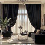 35 Chic Black Curtain Designs for a Luxurious Home Cortina preta: 35 decorações para um espaço luxuoso e único