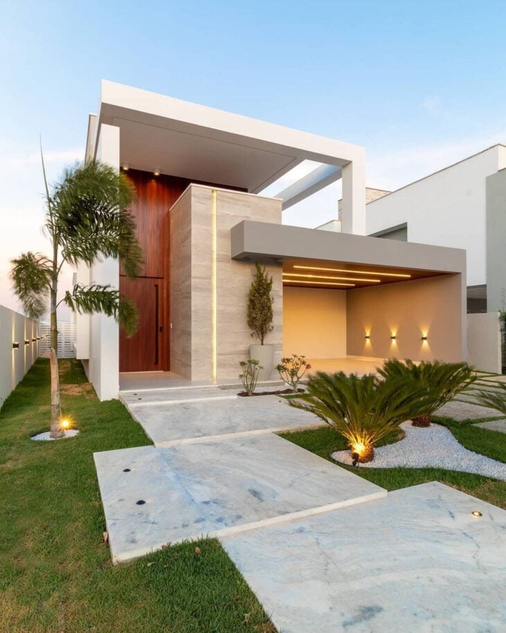 40 House Entry Ideas for a Fabulous Front Facade 9 Veja várias fotos de entradas de casas e encontre ideias perfeitas para fazer a sua!