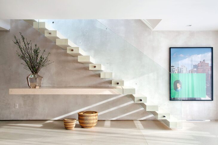 60 Stunning Modern Staircases That Are Works of Art 2 Leveza e elegância na estrutura da escada.