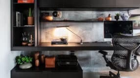 Tips and Ideas for Choosing a Beautiful Sofa for Your Office 9 Foto de escrivaninha preta 0 - 3