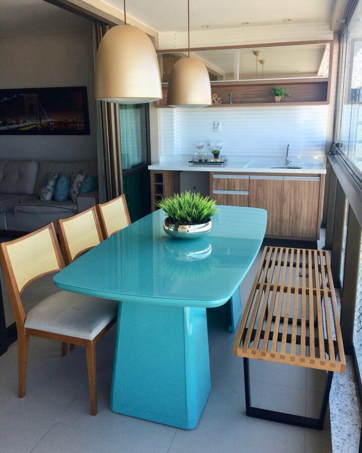 Foto da mesa com banco 1