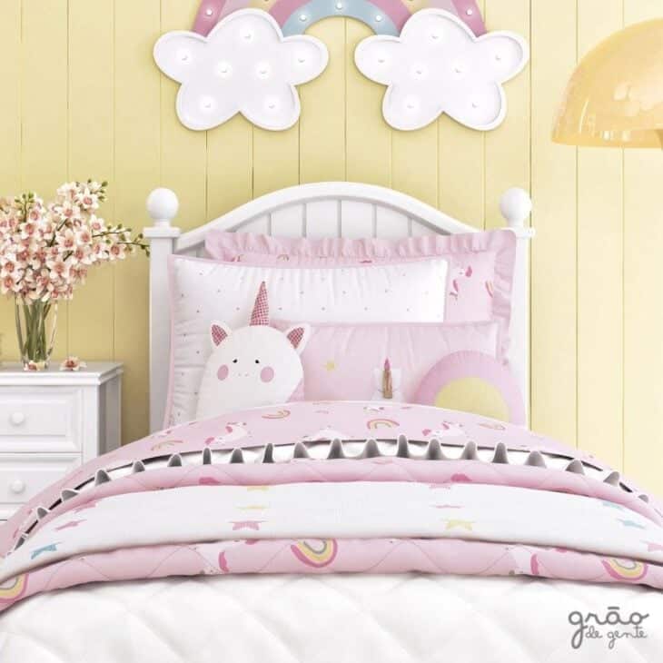 Unicorn Room: A Magical Space Transformation Guide 7 quarto de unicórnio cheio de cores