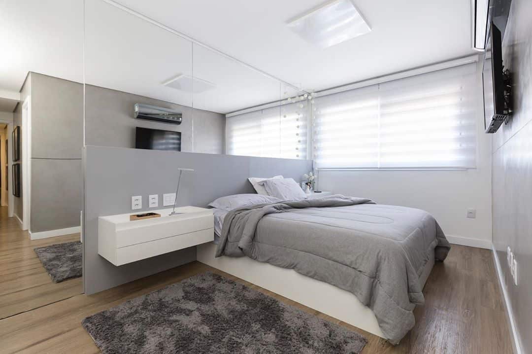 85 Beautiful Rug Models to Bring More Comfort to Your Bedroom 2 Modelo que traz elegância e requinte.