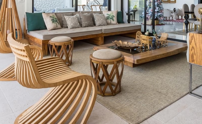 70 Environments Featuring Sisal Rugs That Combine Rustic and Modern Styles 3 Tapete de sisal em espaço bem decorado.