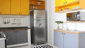 Ambiente decorado com praticidade e estilo, perfeito para quem busca soluções funcionais.