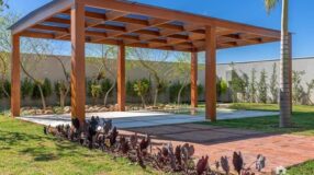 70 Elegant Garden Fountain Ideas to Enhance Your Outdoor Space 7 Elkis Paisagismo