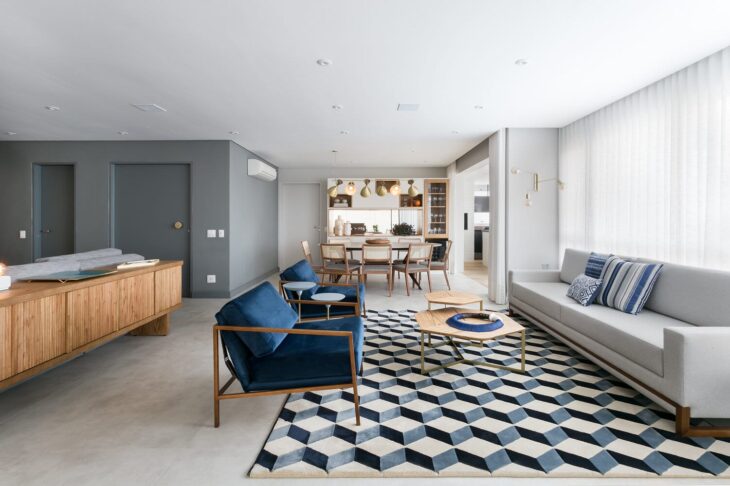65 Stunning Blue Chair Designs to Enhance Your Home Decor 9 Foto de poltrona azul 3 - Uma peça cheia de elegância.