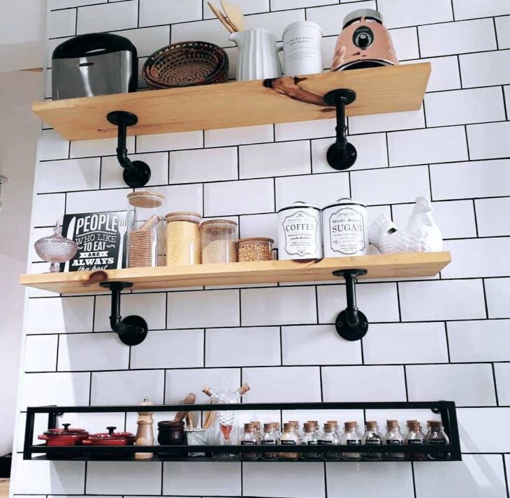 40 Industrial Shelving Ideas for Stunning Home Décor 2 Foto de prateleira industrial 1 - 4