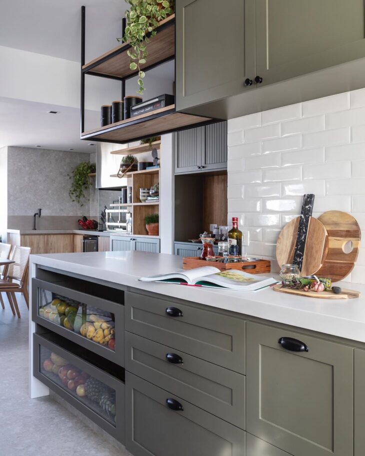 Revestimento para cozinha com variedade de texturas.