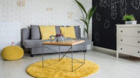 Kitchen Rugs: Where to Buy and 50 Inspiring Models 9 Tapete marrom que harmoniza bem com os móveis, ideal para criar uma atmosfera acolhedora.