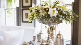 Wall Planters: How to Make and 50 Charming Options for Your Home 9 Arranjos de flores decorativas.