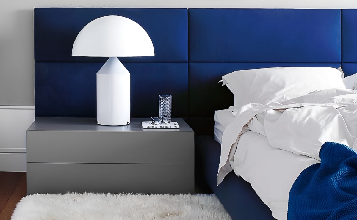 75 Elegant Ideas to Use Inspiring Royal Blue in Your Decor 3 Azul royal é um tom de azul intenso e profundo que se destaca em qualquer espaço.