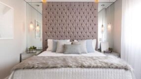 60 Stunning Ripped Headboard Ideas to Transform Your Bedroom 5 cama arrumada com roupa de cama e travesseiros
