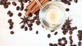 Ambiente com aroma agradável e arandela.