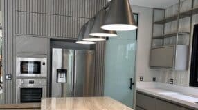 25 Lighting Ideas to Make Your Living Room Cozy 7 Danieli Bonatto