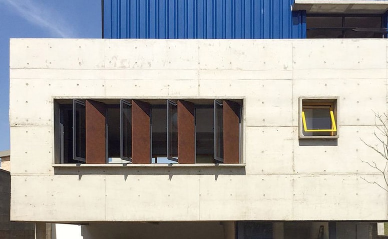 Modelo de janela moderna e tripla.