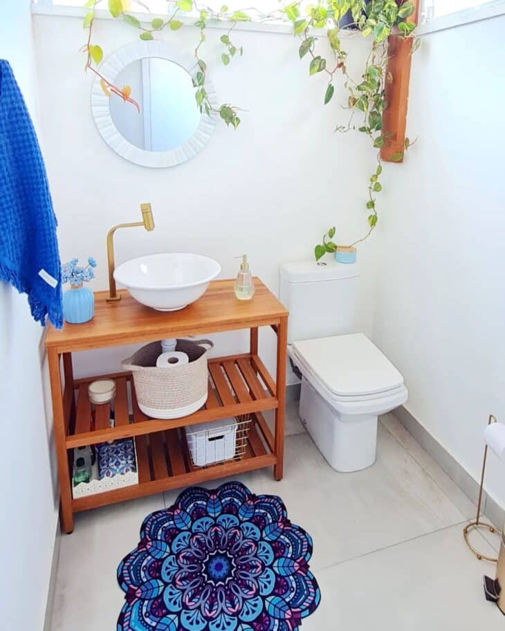 30 Bathroom Organizer Options for a Tidy Space 2 Para quem gosta de organização não há nada melhor do que ver a casa arrumada