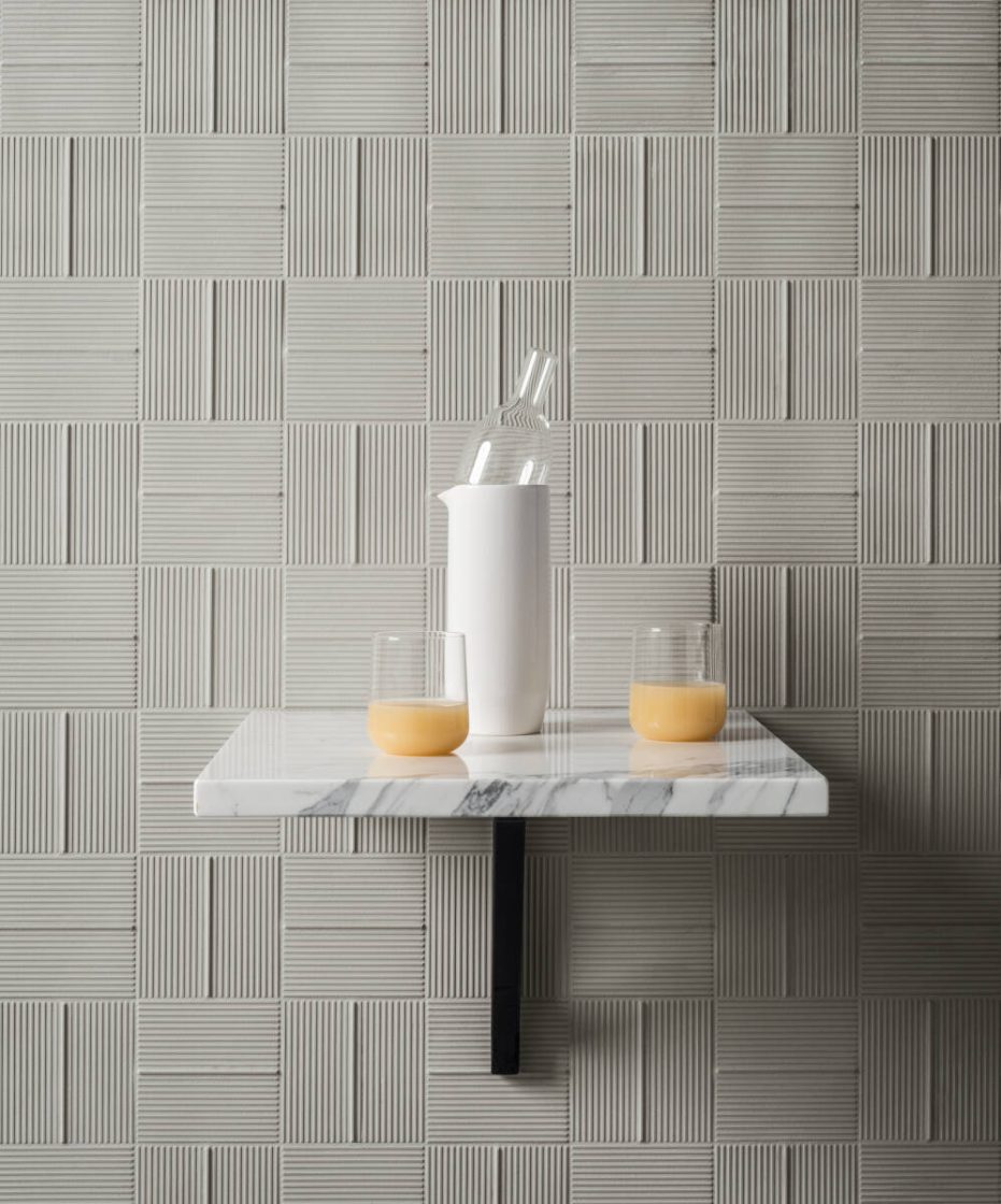 Textured Porcelain: Bringing Personality Within Reach 5 O porcelanato com relevo pode ser usado em diferentes ambientes, como a cozinha (Projeto: Portobello)