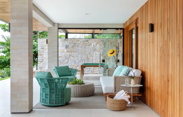 90 Gorgeous Ideas for Wood-Look Finishes That Enhance Your Home 5 Studio Gabriel Bordin