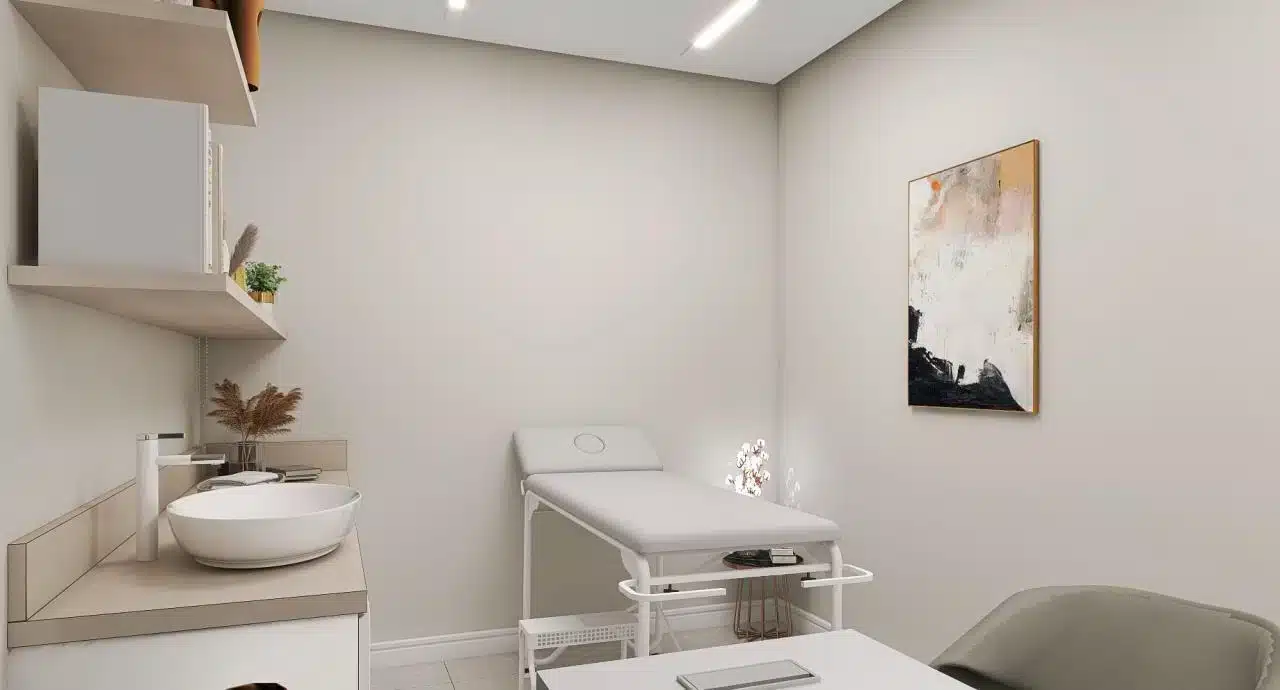 Sala de espera organizada e acolhedora com mobiliário apropriado.