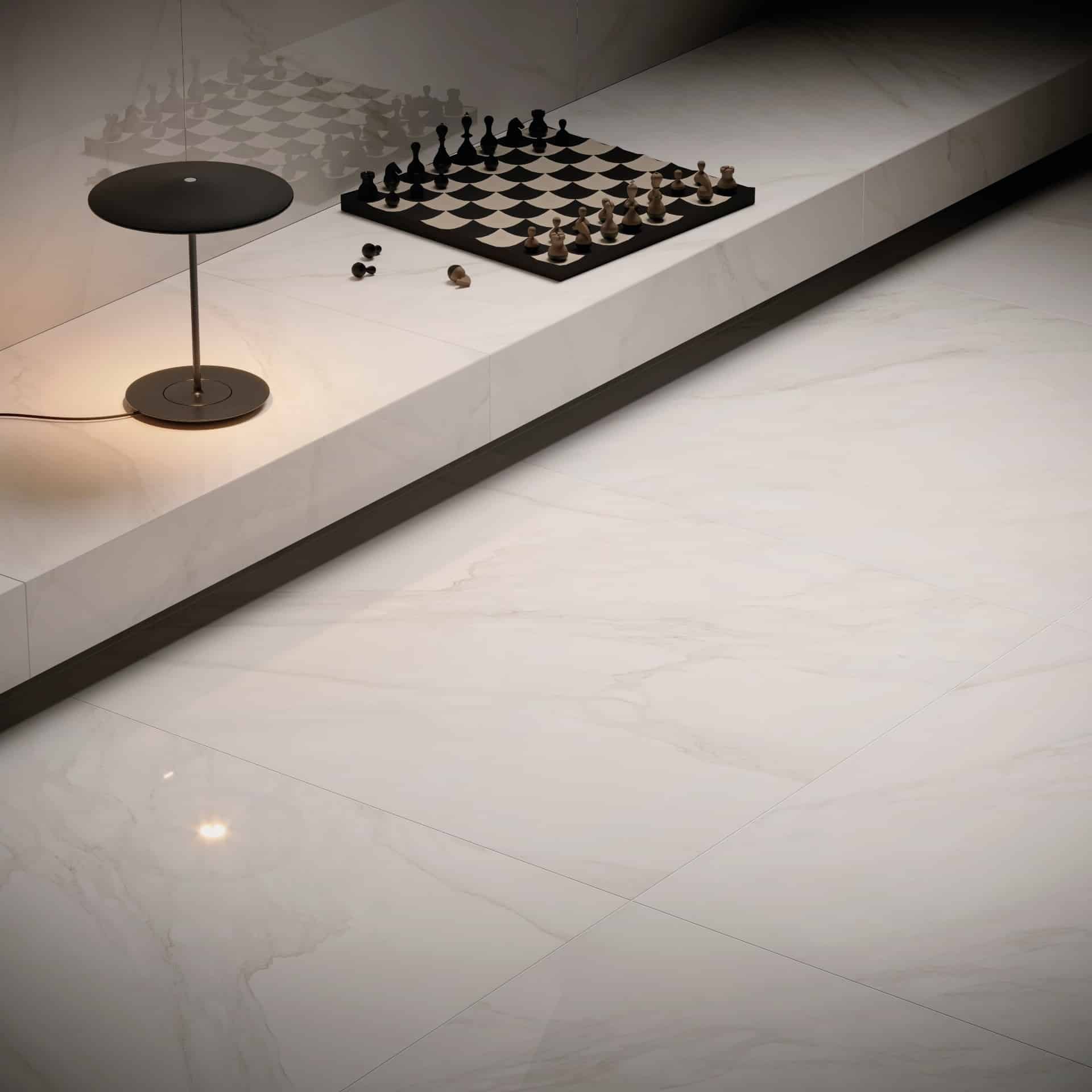 Piso em porcelanato que reproduz mármore carrara.
