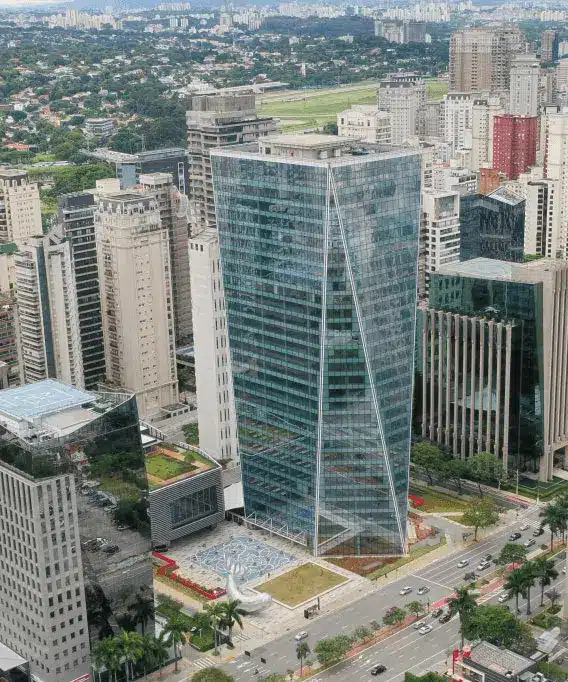 Imagem do Teatro B32 mostrando sua arquitetura impressionante.