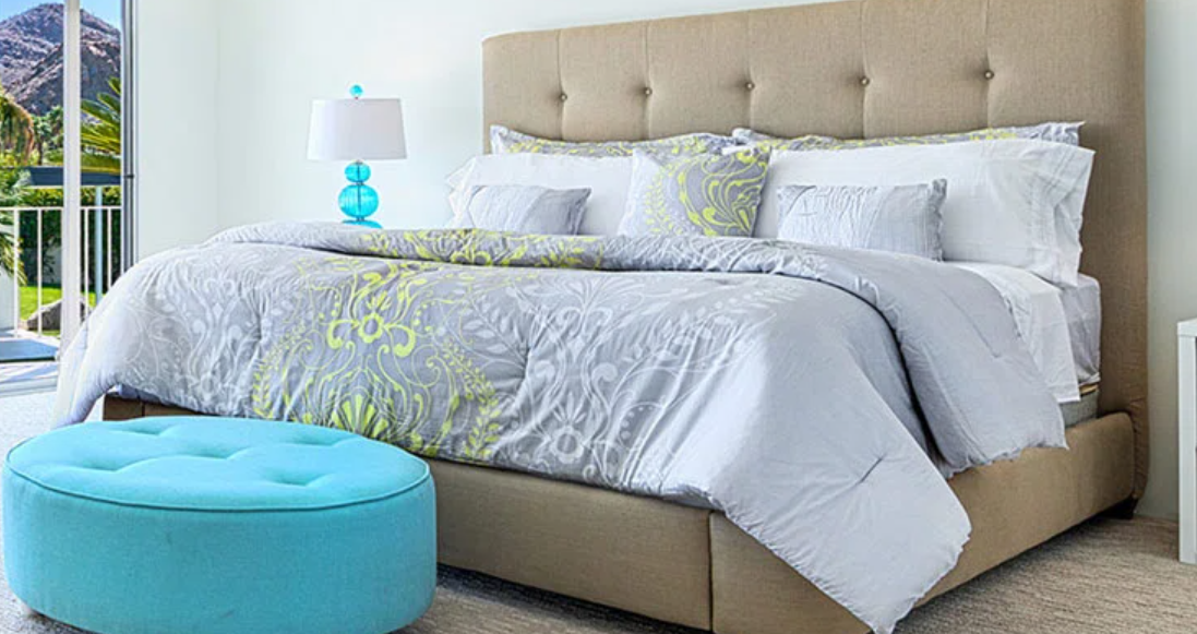 BEDROOM MAKEOVER ON A BUDGET: WHERE TO SPLURGE AND SAVE 3 Imagem que representa a transformação de um quarto, com foco em estilo e conforto.